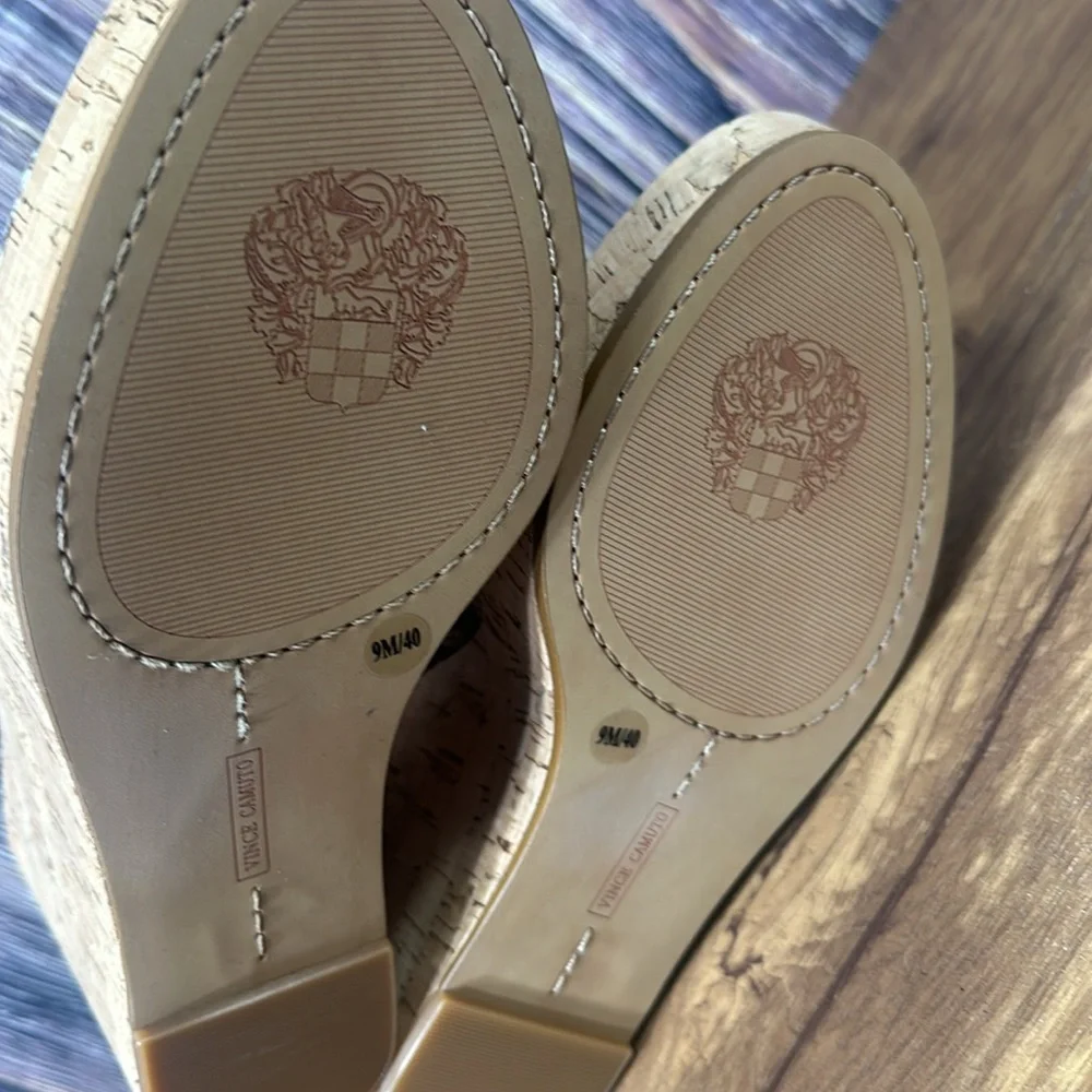 Vince Camuto used very